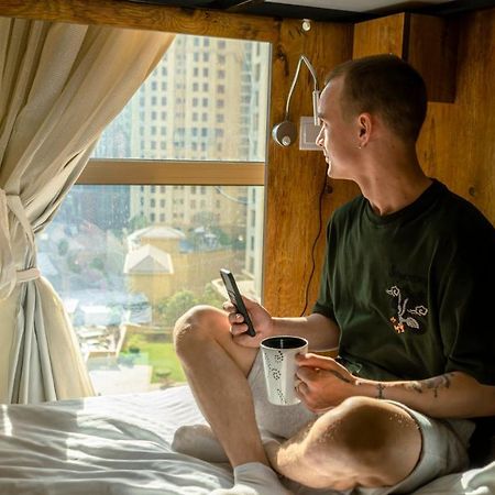 Lunar Hostel Plus Dubai Dış mekan fotoğraf