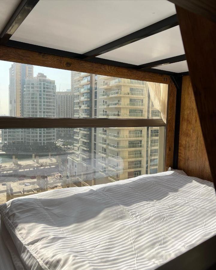 Lunar Hostel Plus Dubai Dış mekan fotoğraf