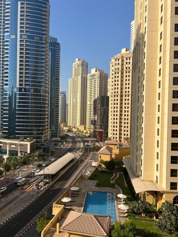 Lunar Hostel Plus Dubai Dış mekan fotoğraf