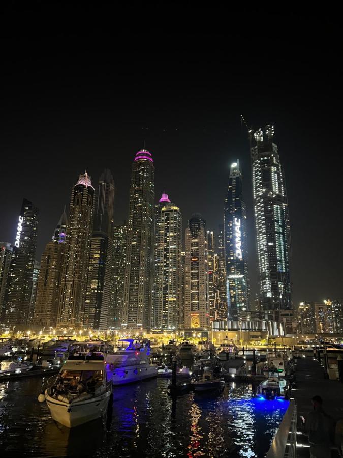 Lunar Hostel Plus Dubai Dış mekan fotoğraf