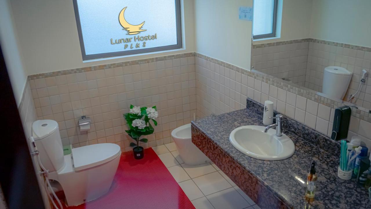 Lunar Hostel Plus Dubai Dış mekan fotoğraf