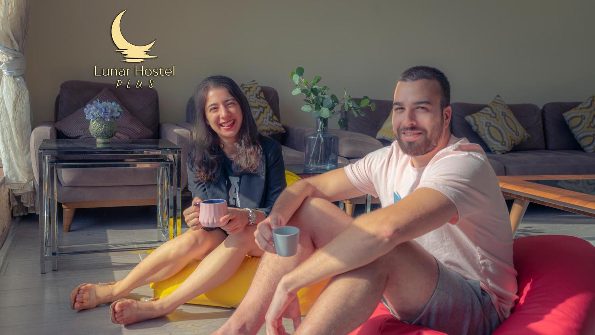 Lunar Hostel Plus Dubai Dış mekan fotoğraf
